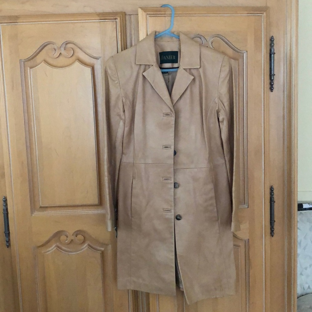 Danier 3/4 lenght leather jacket